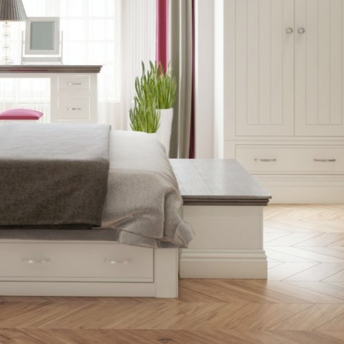 Blanket Boxes & Ottomans