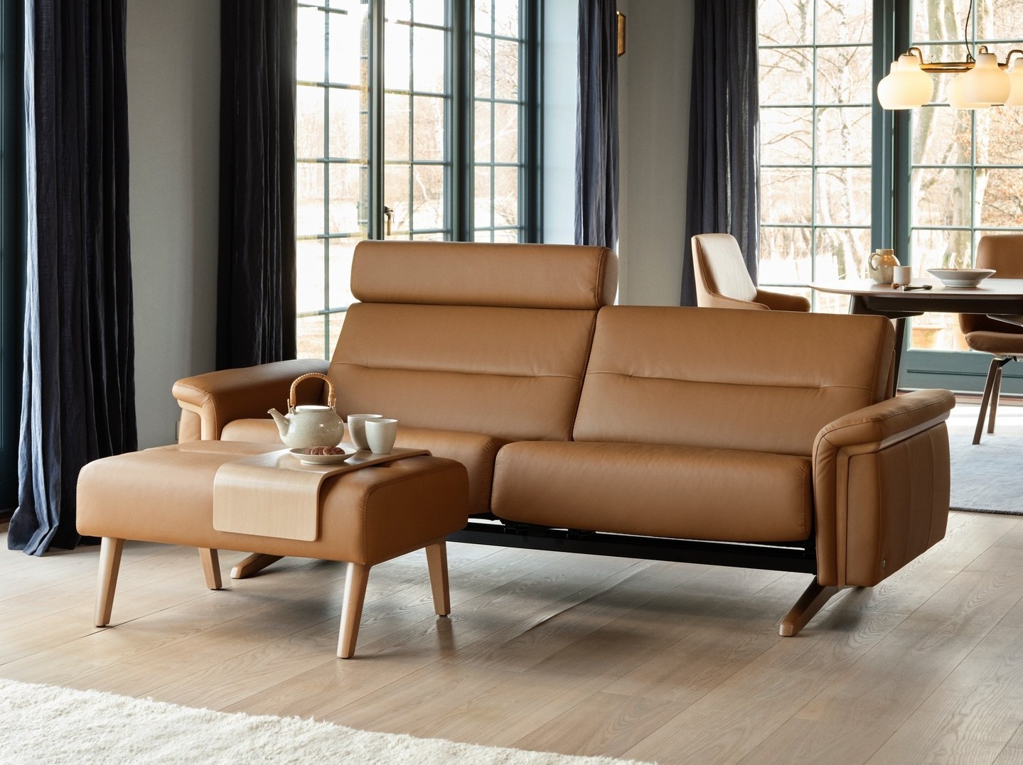 Stressless Stella is a soft and contemporary modular sofa that responds to your movements.

The Stressless BalanceAdapt™ system allows the sofa to respond to your natural movements, adjusting the seat as you move. Recliner, lean forward, lie doqn or put your feet up and feel how the soft and generous seat adapts to your position. When the occasion calls for just a regular sofa, simply lock the function to stop the seat from moving. The Stella is available with different armrests, seat widths, corner and custom headrest and footstool.

Please note that we only show a limited number of configurations on our website – if you require a different configuration please contact us.
