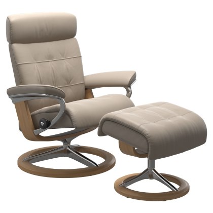 Stressless Erik Signature Base Chair with Footstool Stressless Erik Signature Base Chair with Footstool