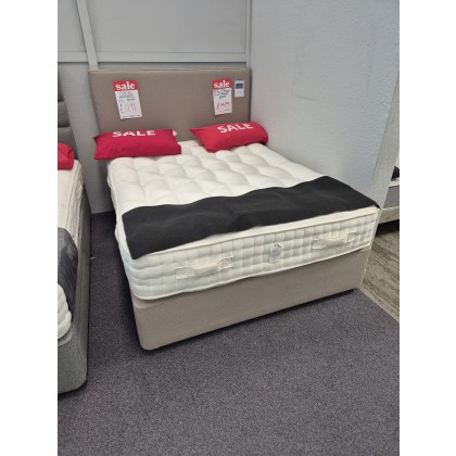 Harrison Spinks Onyx Divan Set with Headboard