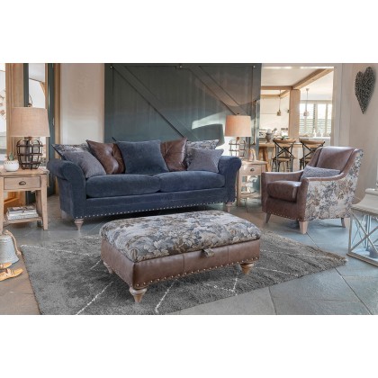 Alstons Arizona Two-Tone Accent Chair Alstons Arizona Two-Tone Accent Chair