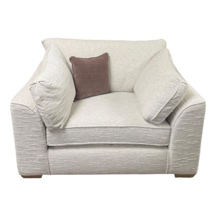 Carters Collection Ava Snuggler Chair Carters Collection Ava Snuggler Chair