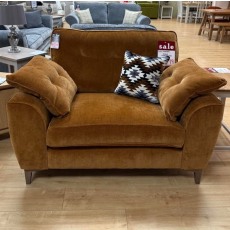 Alstons Savannah Snuggler Chair