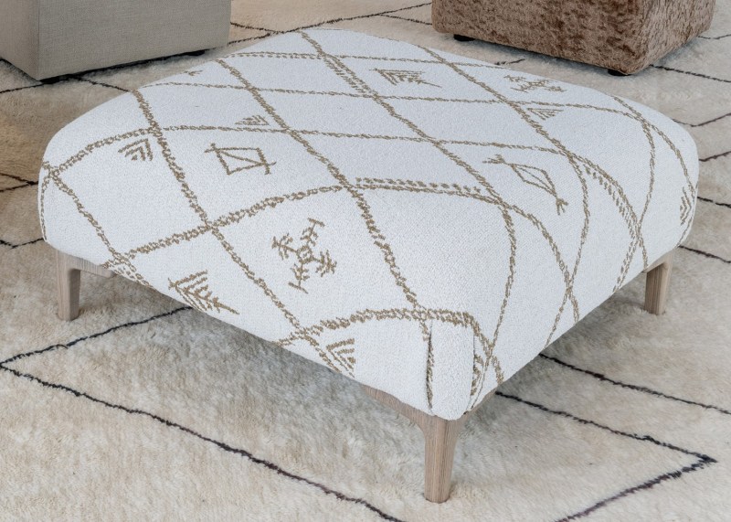 SQUARE STOOL