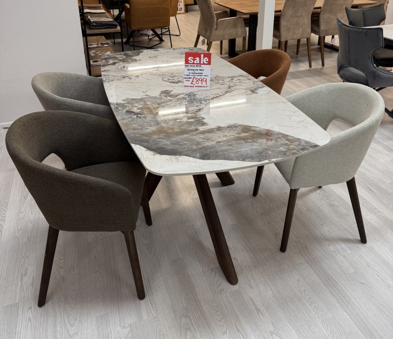 Ariya Table