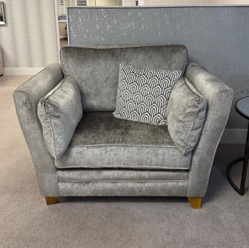 Lebus Athena Love Chair  2 