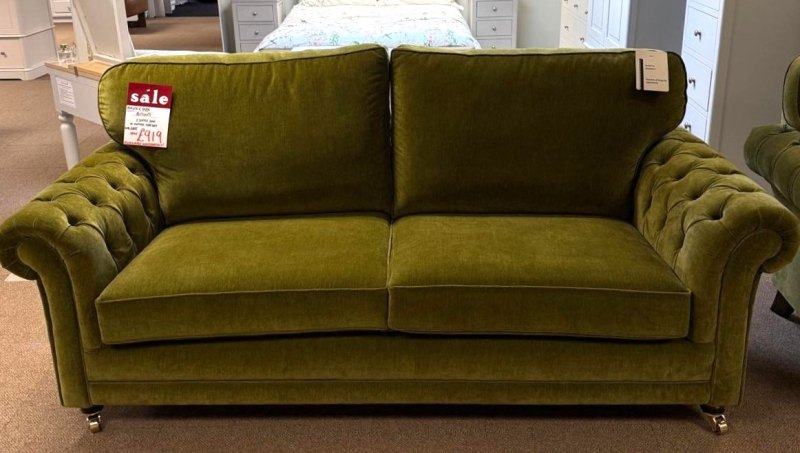 Mayfair Tara Buttoned 3 Seater Sofa