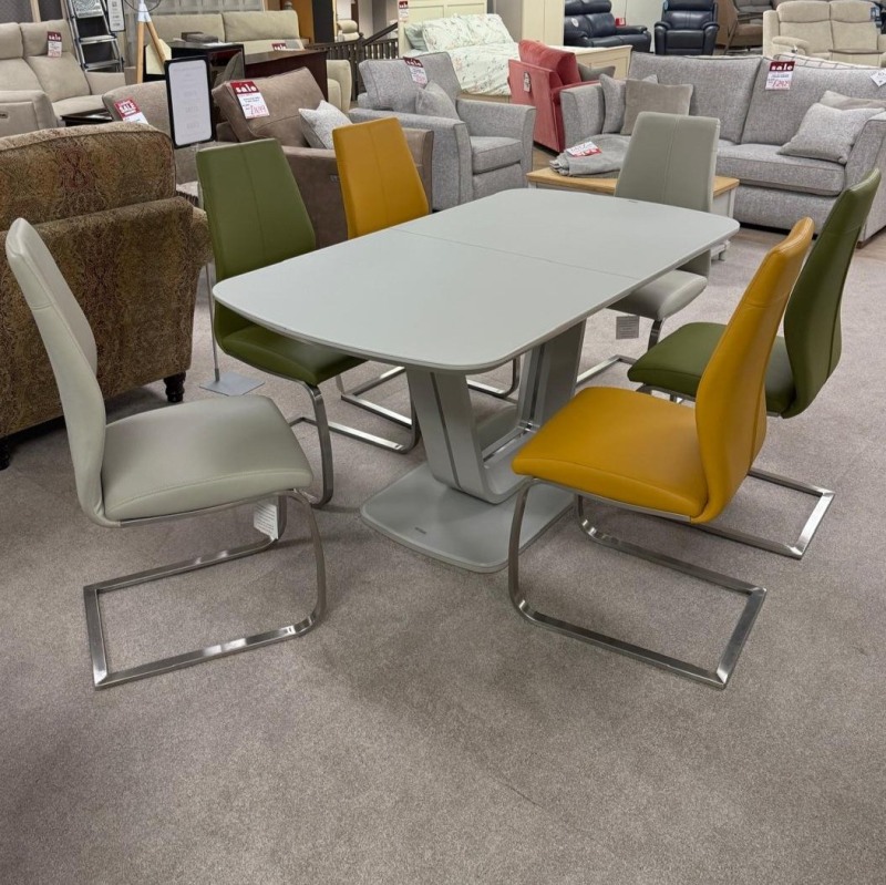 Vida Lazzaro Table and 6 x Irma Chairs