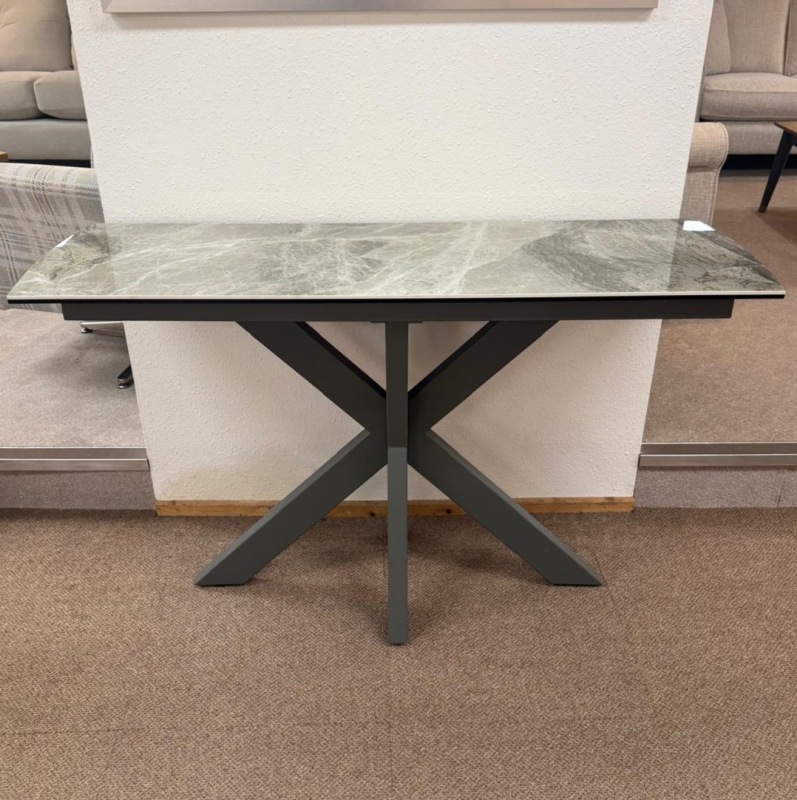 Vida Valerius Console Table