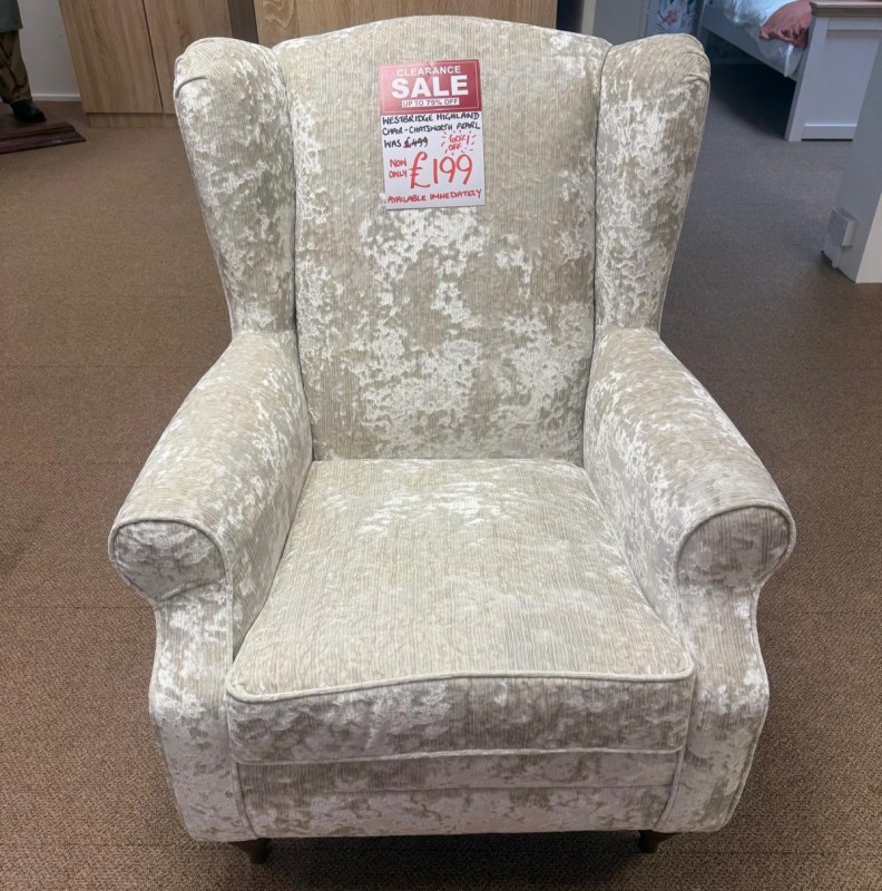 Westbridge Highland Chair   Chatsworth Pearl
